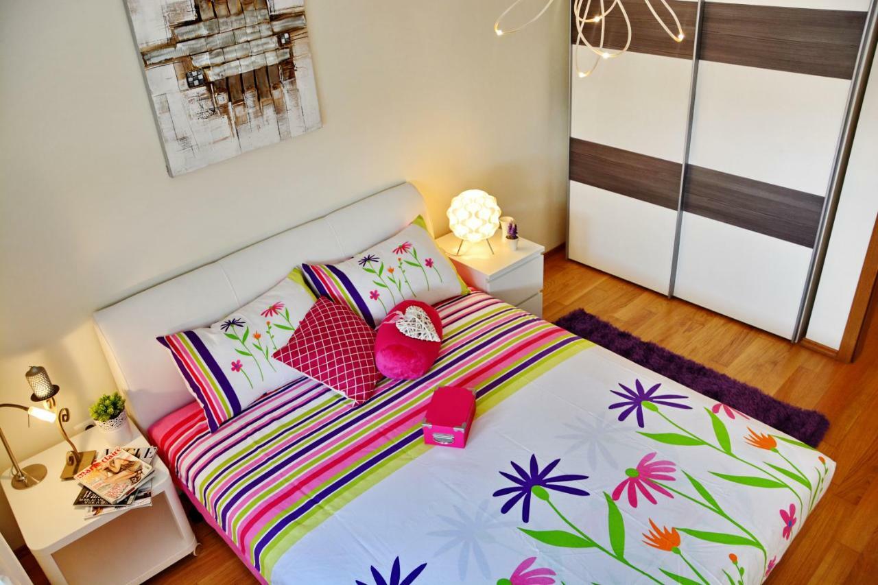 Apartment Vacation In Zadar - Mirna Exterior photo
